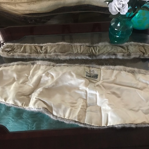 Real fur shawl gray  with matching head wrap. - Picture 5 of 10